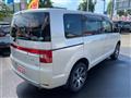 2016 Mitsubishi Delica D5