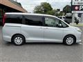2014 Toyota Noah