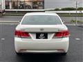 2017 Toyota Crown Royal Series