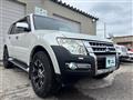 2014 Mitsubishi Pajero