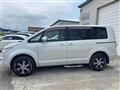2011 Mitsubishi Delica D5