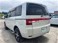 2011 Mitsubishi Delica D5