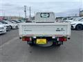 2016 Isuzu Elf