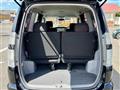 2005 Toyota Voxy