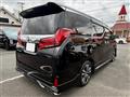 2023 Toyota Alphard