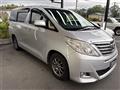 2013 Toyota Alphard