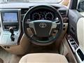 2013 Toyota Alphard