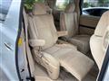 2013 Toyota Alphard