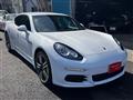 2016 Porsche Panamera