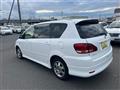 2003 Toyota Ipsum
