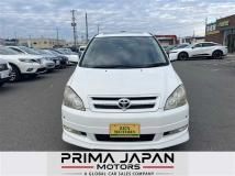2003 Toyota Ipsum