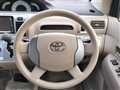 2003 Toyota Raum