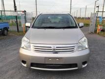 2003 Toyota Raum