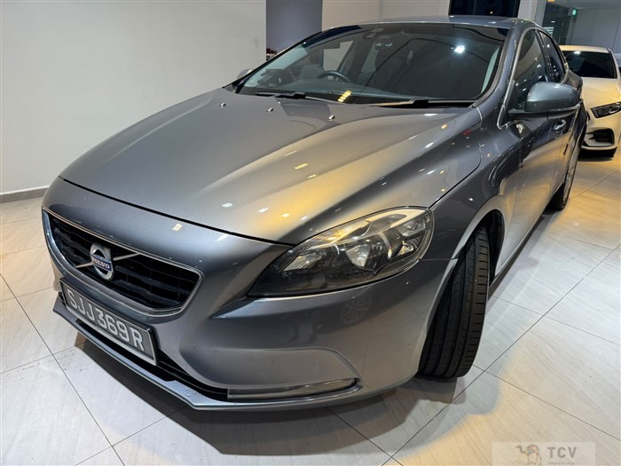 2016 Volvo V40