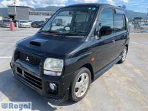 2000 Mitsubishi Toppo Bj