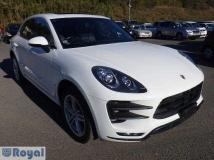 2016 Porsche Macan