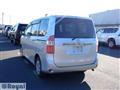 2009 Toyota Noah