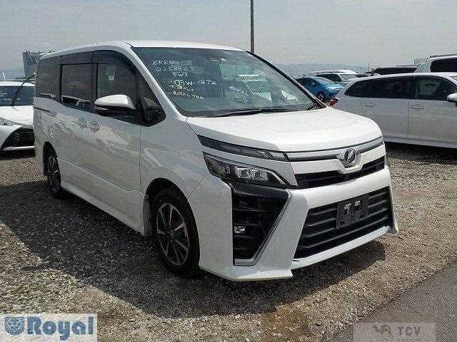 2017 Toyota Voxy