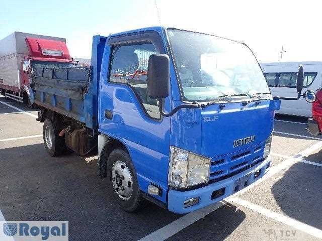 2013 Isuzu Elf Truck
