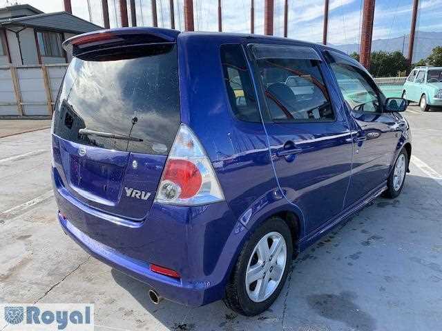 Daihatsu Yrv 2000 photo 5
