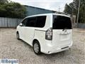 2009 Toyota Voxy