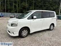 2009 Toyota Voxy