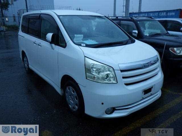 2010 Toyota Noah