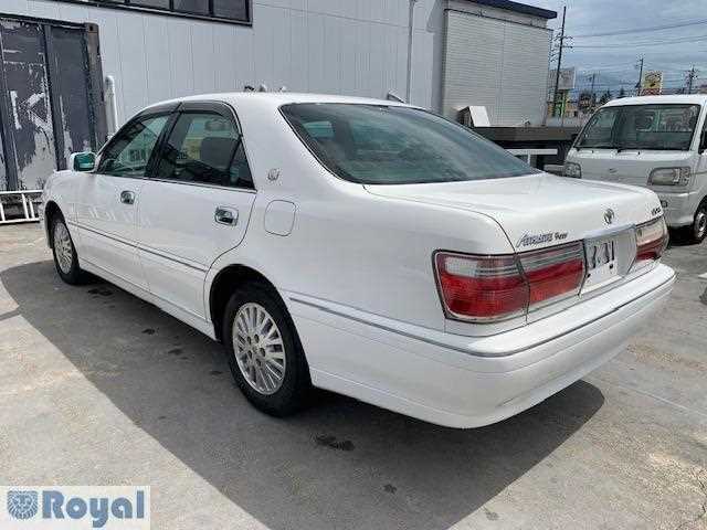 Toyota Crown 2001 photo 3