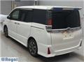 2020 Toyota Voxy