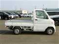 2000 Mitsubishi Minicab Truck