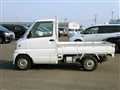 2000 Mitsubishi Minicab Truck