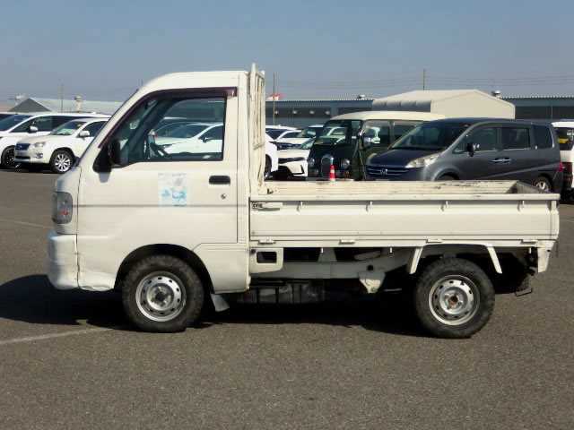 Daihatsu Hijet Truck 2001 photo 4
