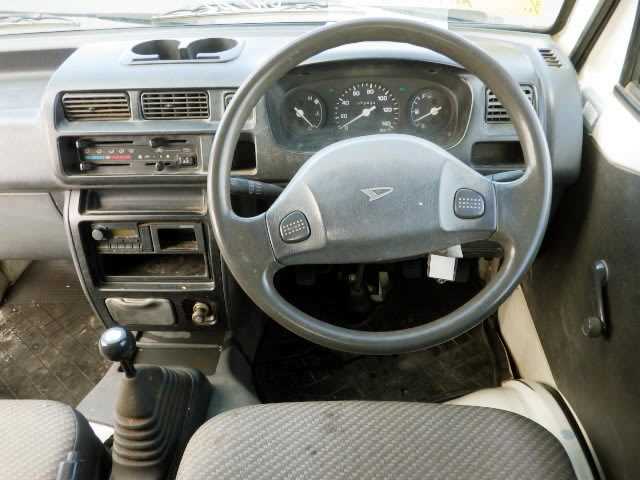 Daihatsu Hijet Truck 2000 photo 5