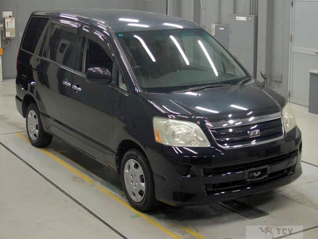 2007 Toyota Noah