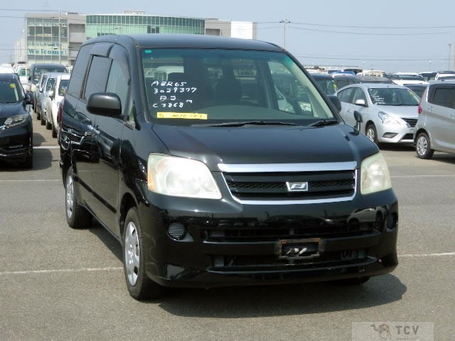 2007 Toyota Noah