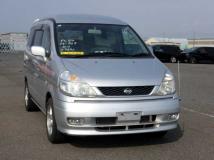 2001 Nissan Serena
