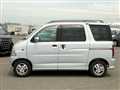 2000 Daihatsu Atrai
