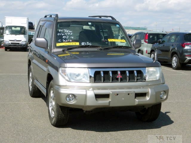 1999 Mitsubishi Pajero iO