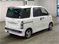 2001 Daihatsu Atrai