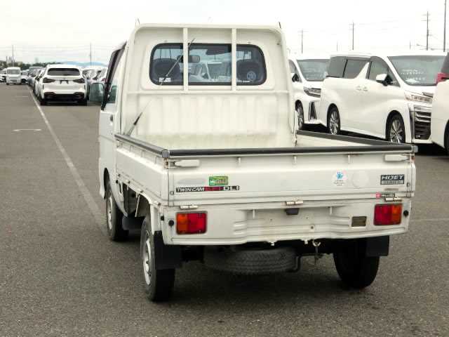 Daihatsu Hijet Truck 2001 photo 2