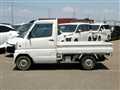2000 Mitsubishi Minicab Truck