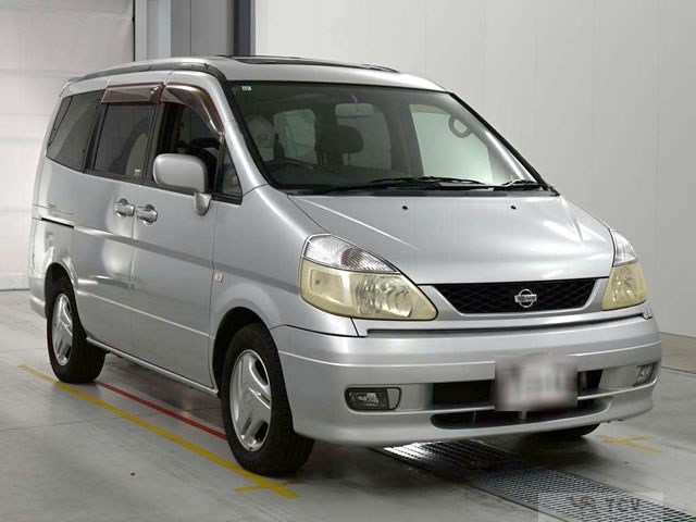 2001 Nissan Serena