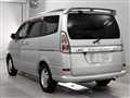 2001 Nissan Serena
