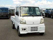 2000 Mitsubishi Minicab Truck