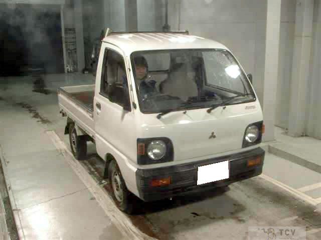 1992 Mitsubishi Minicab Truck
