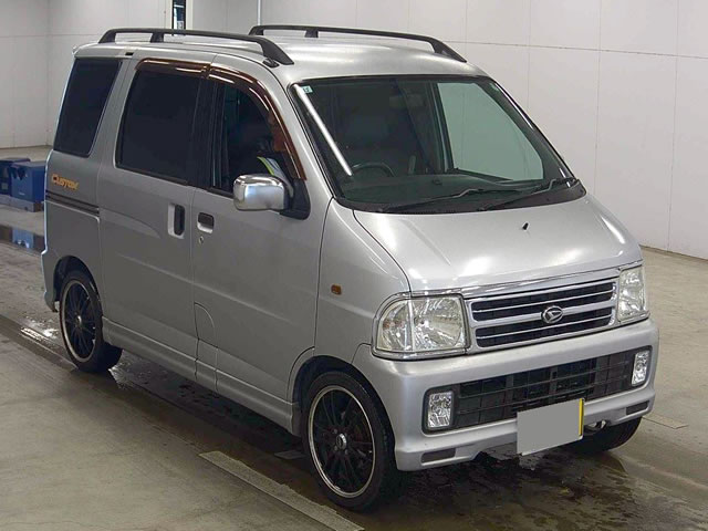 1999 Daihatsu Atrai