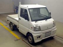 2000 Mitsubishi Minicab Truck
