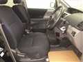 2005 Toyota Voxy
