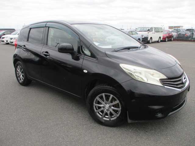 Nissan Note 2014 photo 3