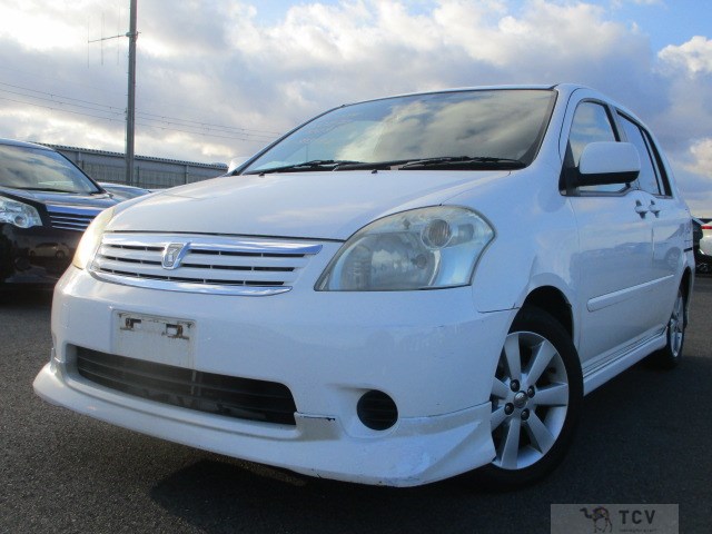 2003 Toyota Raum
